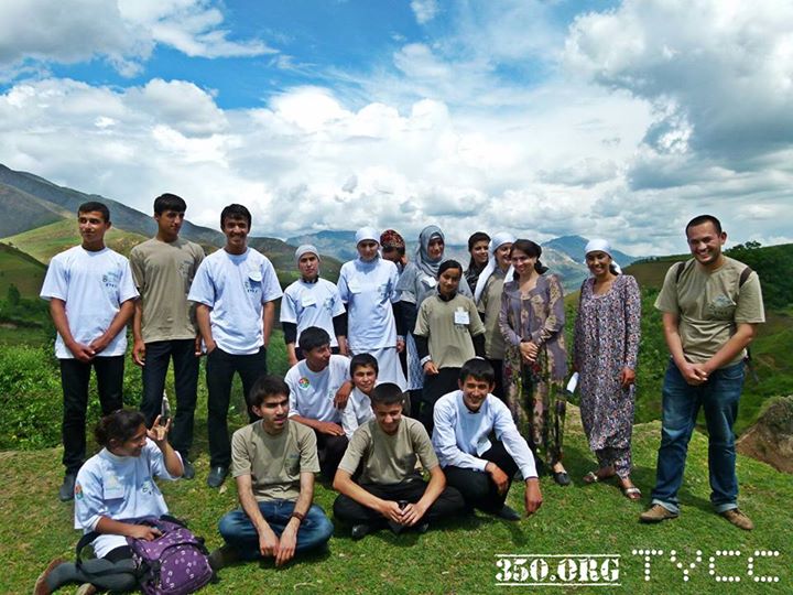 Participants and organizers of the climate school at a field trip
